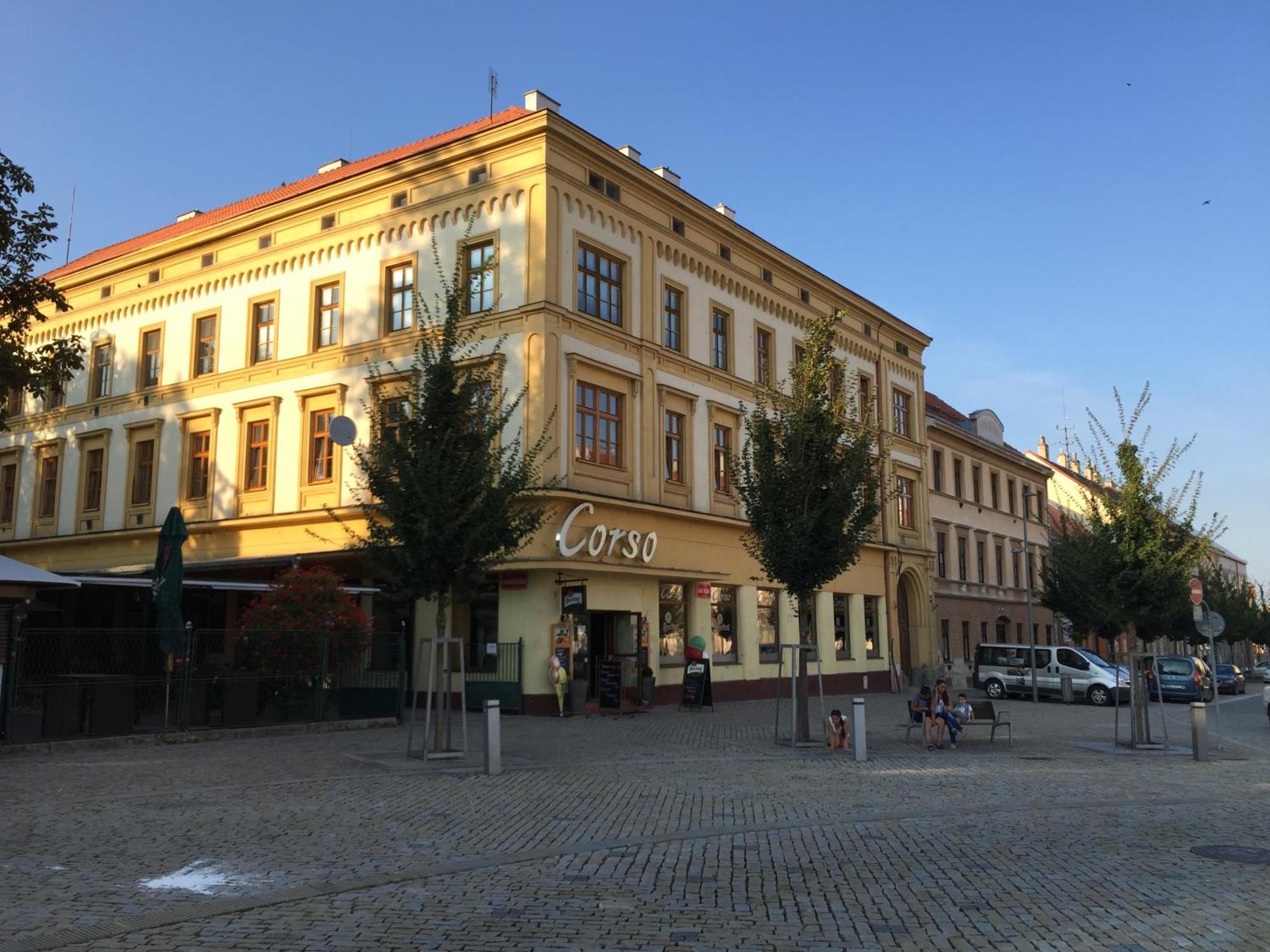 Apartments Corso Зноймо Экстерьер фото