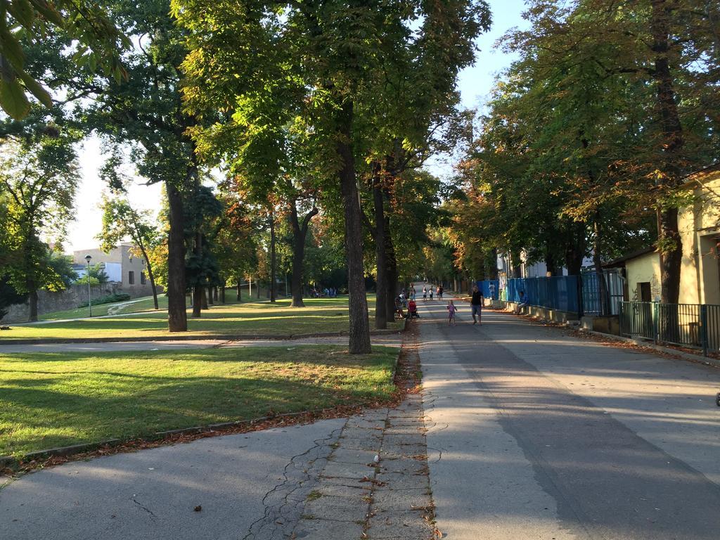 Apartments Corso Зноймо Экстерьер фото