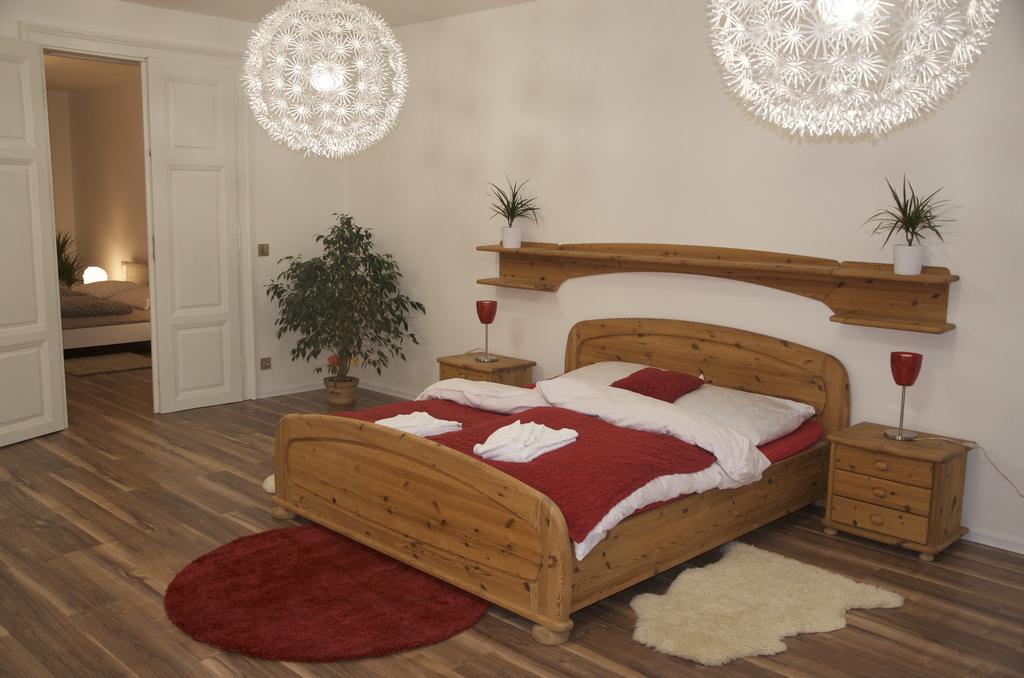 Apartments Corso Зноймо Экстерьер фото